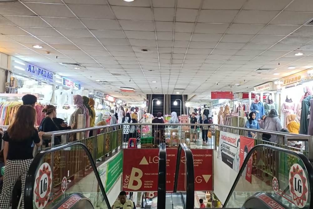  Kondisi Terkini Pasar Tanah Abang Usai TikTok Shop Ditutup