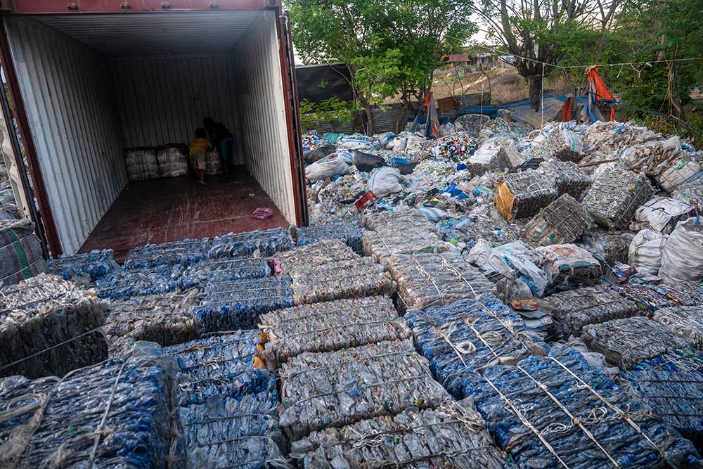  Pemerintah Dorong Pengelolaan Sampah Plastik Melalui Program Inclusive Recycling Indonesia (IRI)