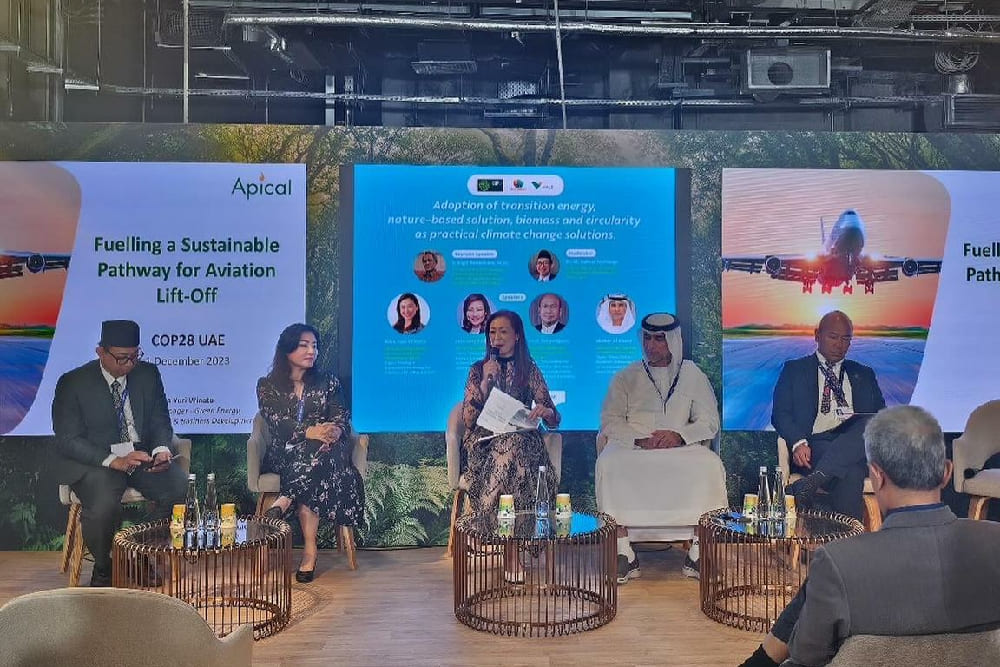 Caption: Aika Yuri Winata, General Manager of Green Energy, Biofuel Feedstock & Business Development di Apical, salah satu perusahaan pengolah minyak nabati global terkemuka, berbicara pada perhelatan COP28 UAE di Dubai.