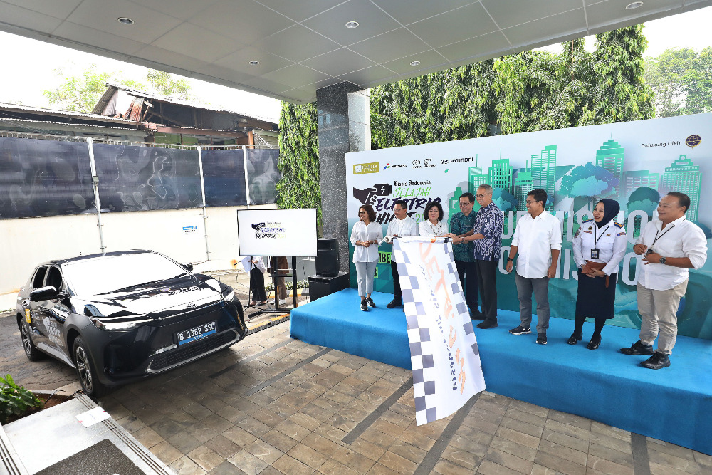  Bisnis Indonesia Group Menggelar Jelajah Electric Vehicle 2023