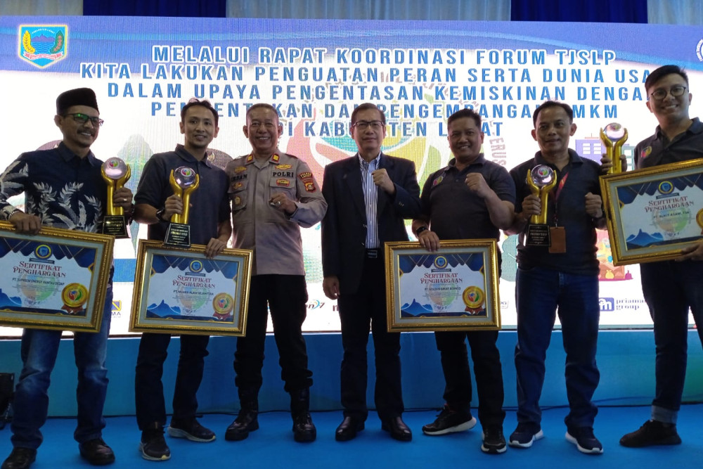  PTBA Jadi Perusahaan Terbaik di Ajang Serelo CSR Award