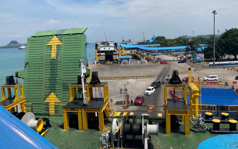 Situasi Pelabuhan Penyeberangan Bakauheni, Jumat (6/5/2022) siang./Bisnis-Rezha Hadyan.