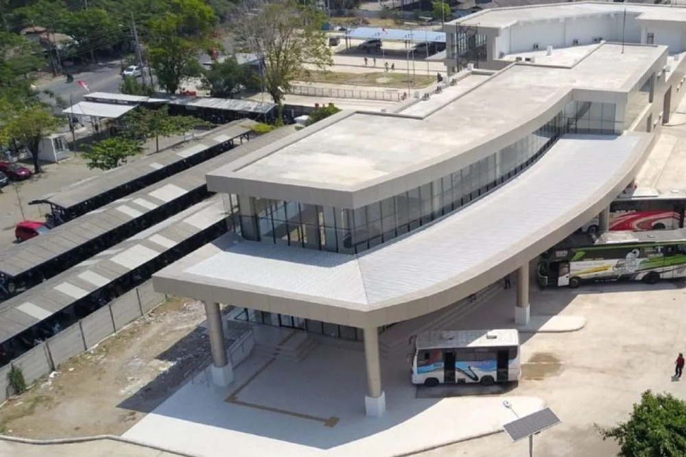Kondisi Terminal Tipe A Purboyo Kota Madiun, Jawa Timur yang baru selesai renovasi siap hadapi angkutan Natal 2023 dan Tahun Baru 2024./Antara-Diskominfo Kota Madiun