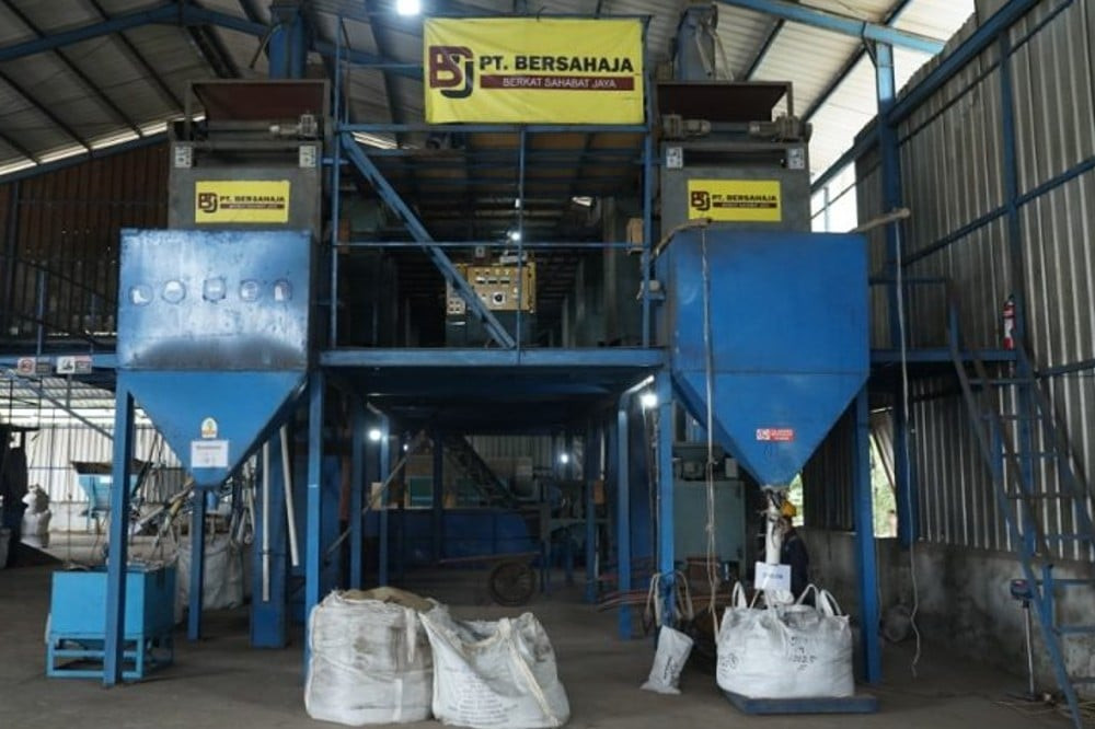 Menanti Operasi Smelter Titanium Pertama di Indonesia