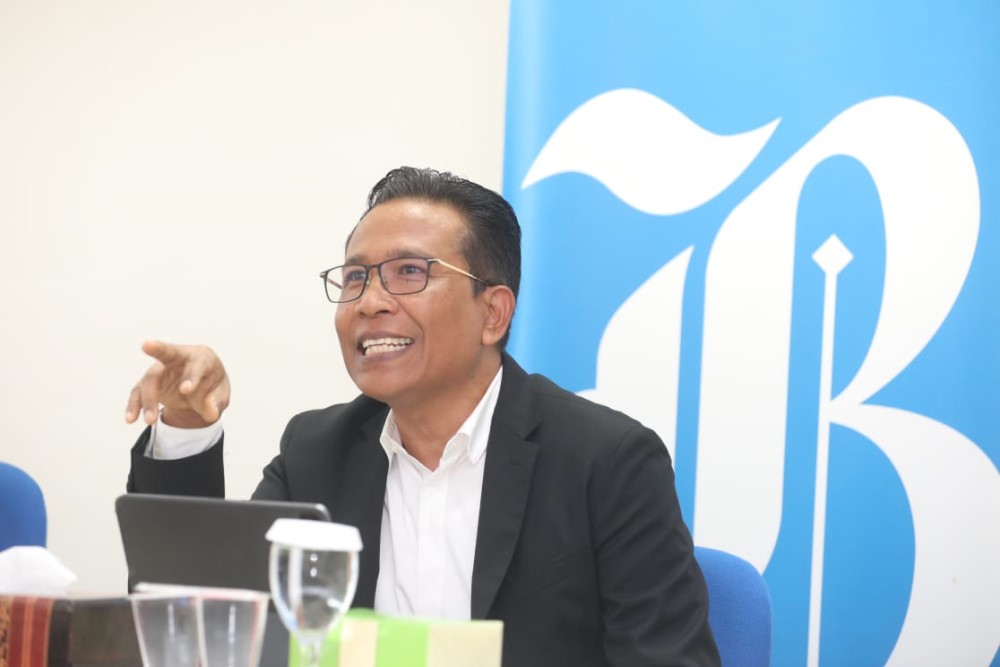 Direktur Utama Bank Raya Ida Bagus Ketut Subagia dalam kunjungan ke redaksi Bisnis Indonesia, Selasa (12/12/2023)./Bisnis - Abdurachman.