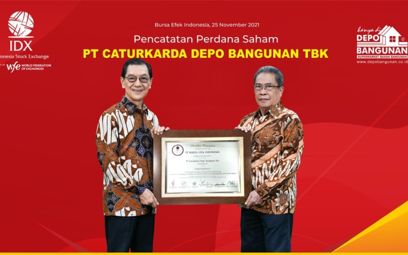 Seremoni pencatatan saham PT Caturkarda Depo Bangunan Tbk. (DEPO) pada 25 November 2021. Emiten terafiliasi Crazy Rich Surabaya Hermanto Tanoko dan Kambiyanto Kettin, Depo Bangunan (DEPO) menargetkan pertumbuhan pendapatan dan laba pada 2024. /Istimewa