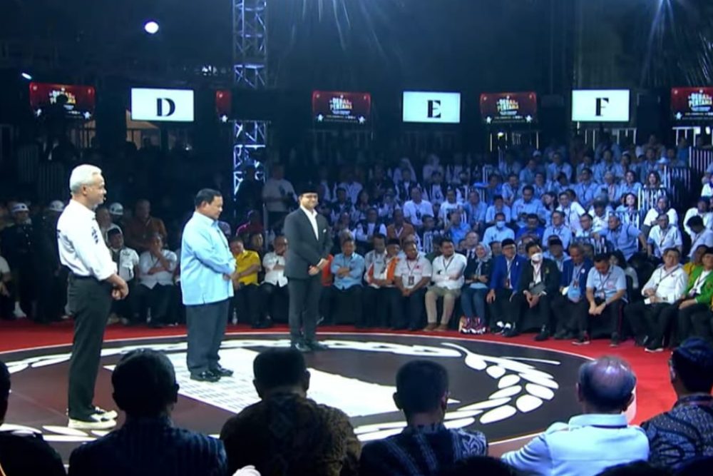 Suasana debat pertama capres Prabowo, Anies, dan Ganjar / tangkapan layar Youtube