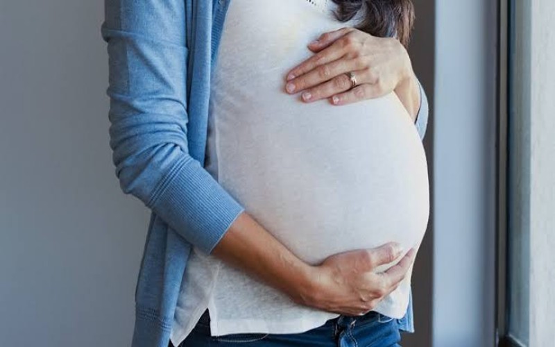  Ibu Hamil Wajib Tahu Metode Waterbirth, Melahirkan dalam Air
