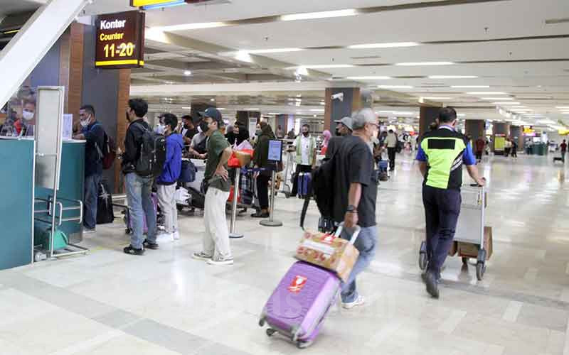  Penumpang Bandara Hasanuddin Mulai Melonjak Jelang Nataru