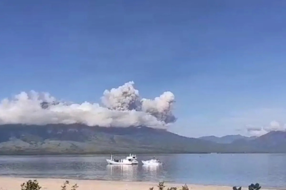  Gunung Lewotobi Erupsi, Warga Diminta Melakukan Ini