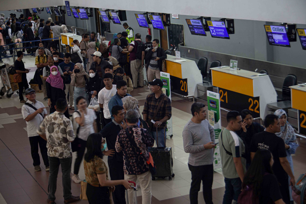  Sempat Ditutup Akibat Erupsi Gunung Marapi, Bandara Minangkabau Kembali Dibuka