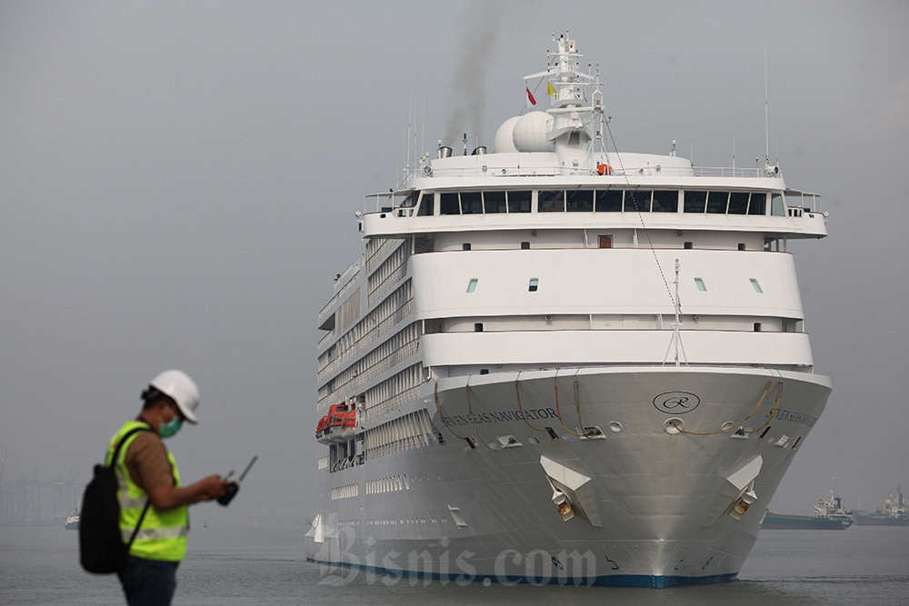  Kapal Pesiar Seven Seas Navigator Singgah di Surabaya