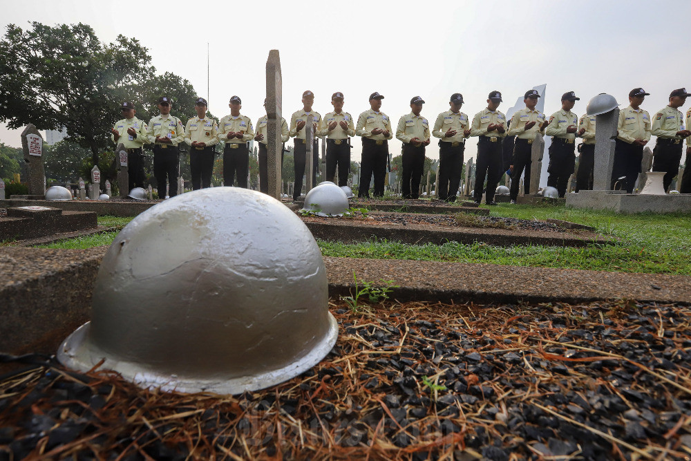  Sambut HUT ke-43 Satpam Nasional, Tabur Bunga Digelar di Taman Makam Pahlawan Kalibata