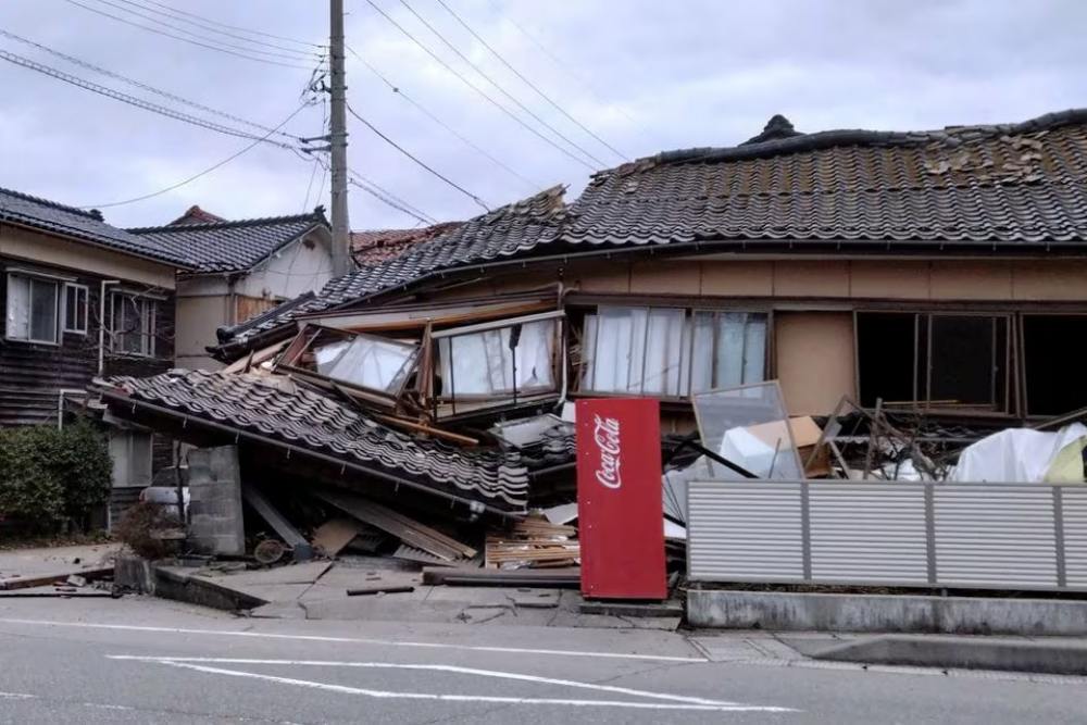  Tsunami 1,2 Meter Terjang Jepang Usai Gempa 7,6 SR