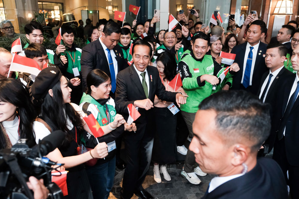  Presiden Jokowi Kunjungi Hanoi: WNI di Vietnam dan Mitra Driver Gojek Antusias Menyambut