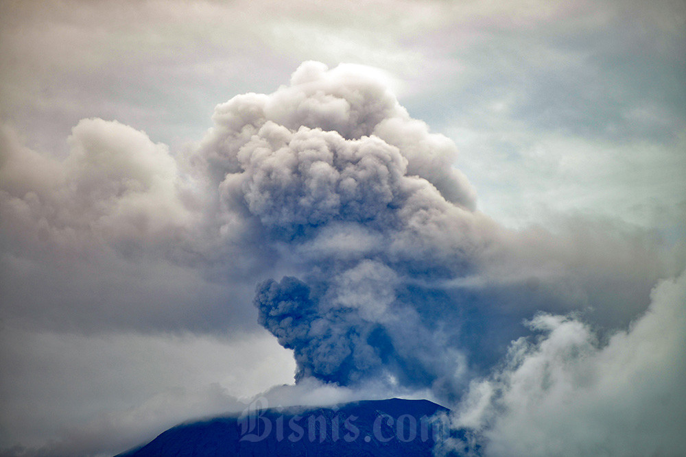  Erupsi Gunung Marapi