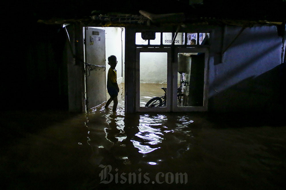  Banjir Rendam Permukiman Warga di Cilandak