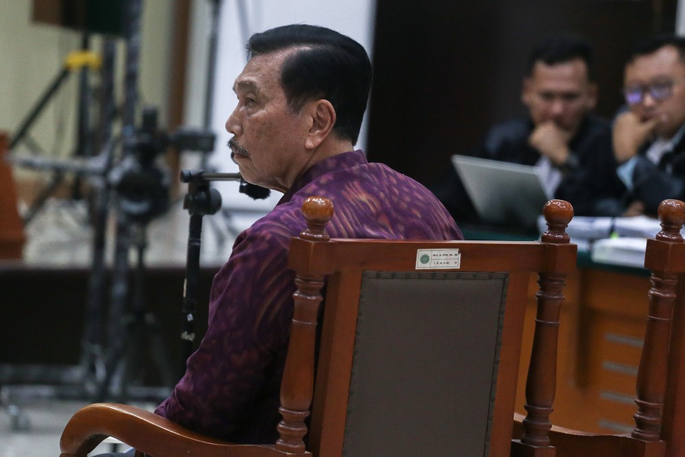  Jokowi Perintahkan Luhut Kebut Reformasi Birokrasi dan Transformasi Digital