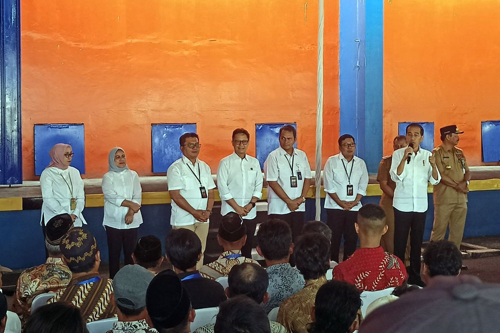  Dihadiri Presiden Joko Widodo, Pos Indonesia Salurkan 971 Ton Bantuan Beras di Salatiga dan Temanggung