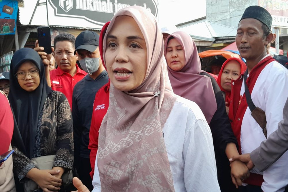  Kunjungi Ponpes di Palembang, Atikoh Jelaskan Komitmen Ganjar-Mahfud untuk Pesantren