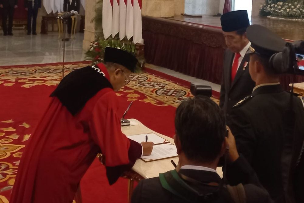  Sah! Arsul Sani Resmi Dilantik Jokowi Jadi Hakim MK