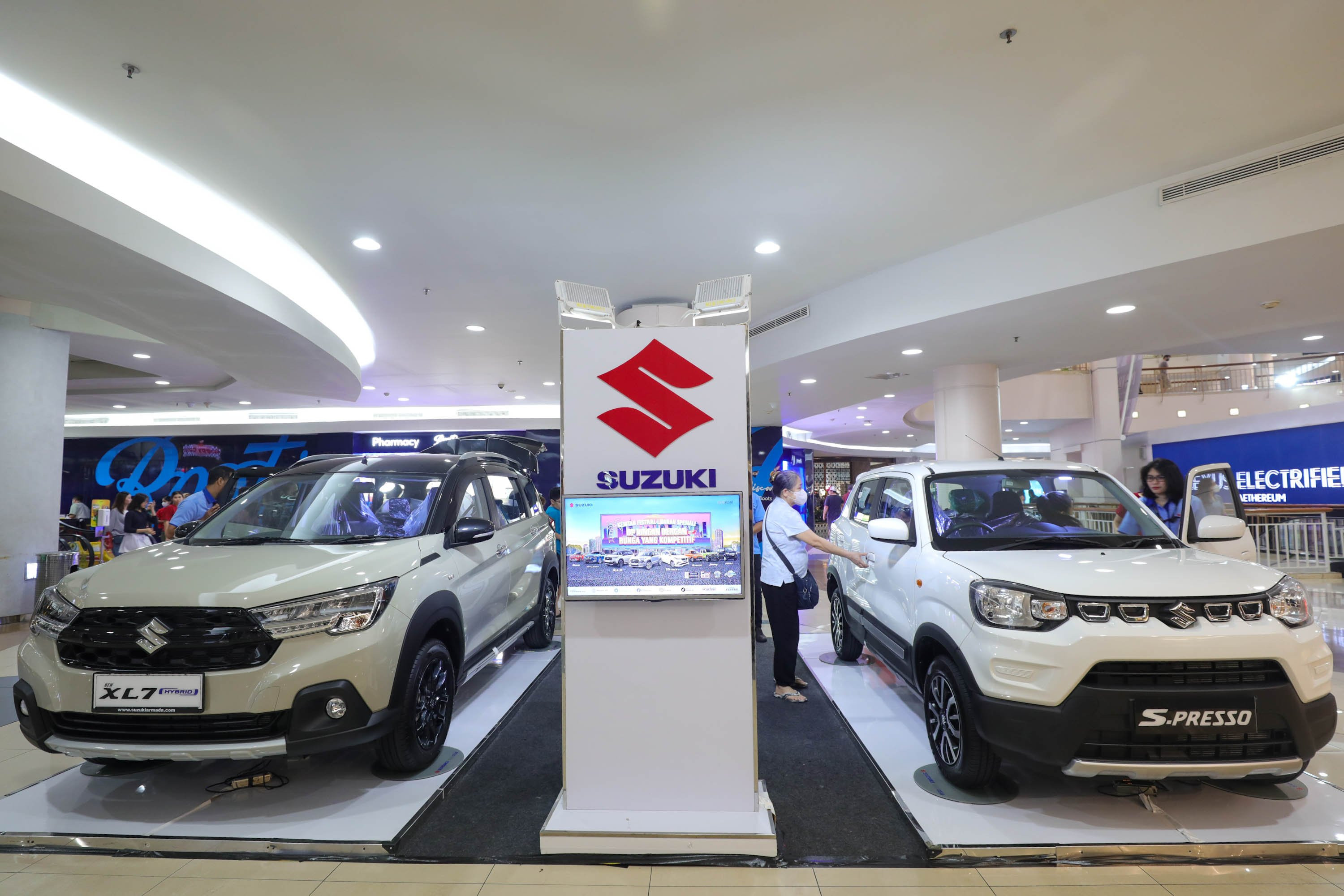  Surged at end of Year Suzuki Amid Declining Market Share