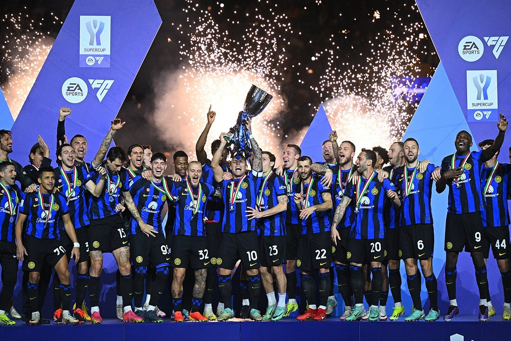  Gol Lautaro Martinez Antar Inter Milan Juara Piala Super Italia