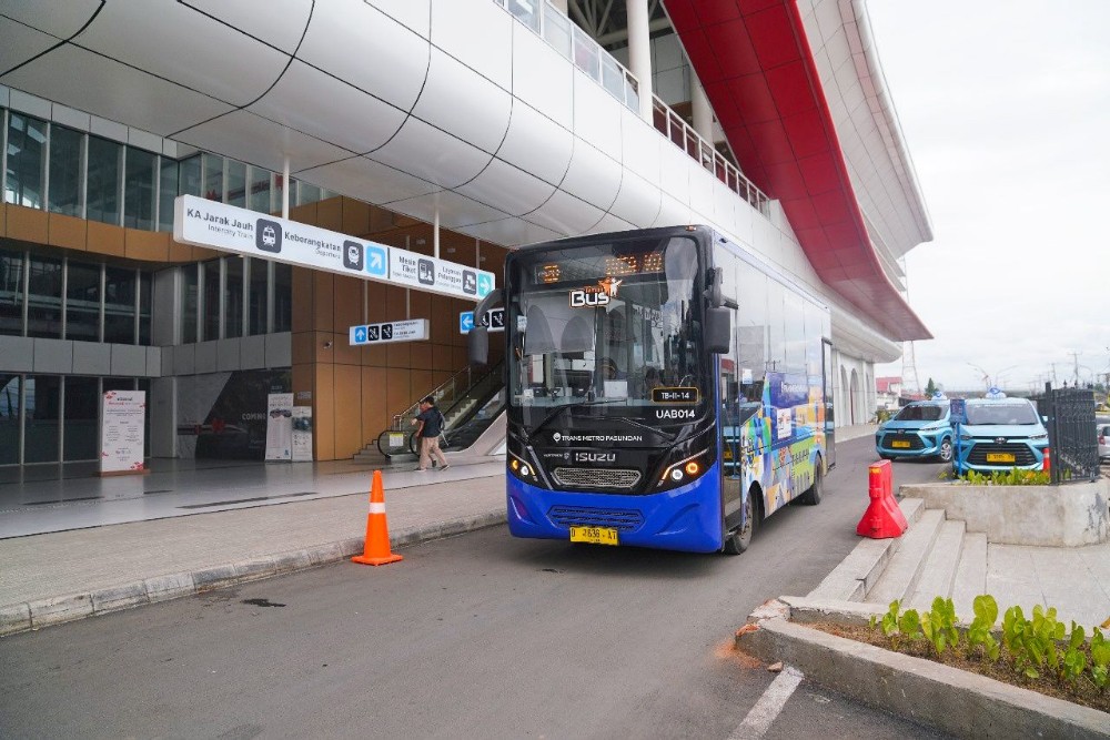  Kolaborasi KCIC, Dishub Jabar dan KBP Hadirkan 2 Intermoda di Stasiun Whoosh Padalarang