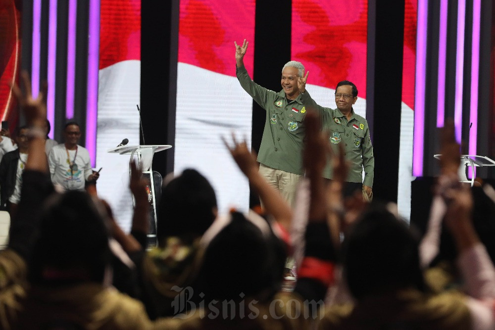  Jokowi Buka Suara soal Isu Mahfud MD Mundur dari Kabinet