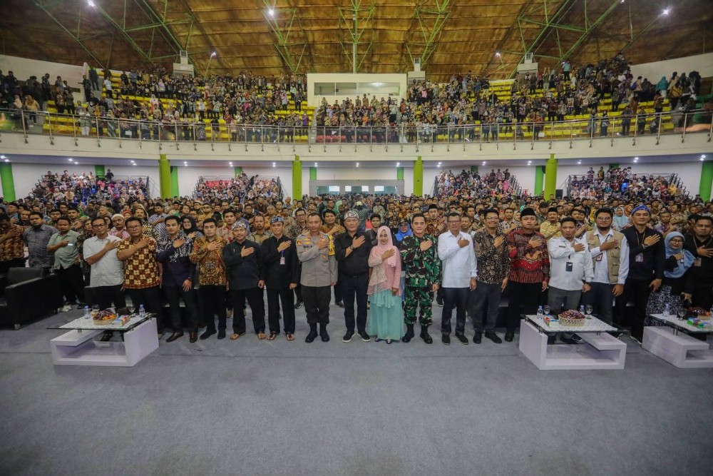  Lebih dari 51.000 Petugas KPPS Kota Bandung Dilantik