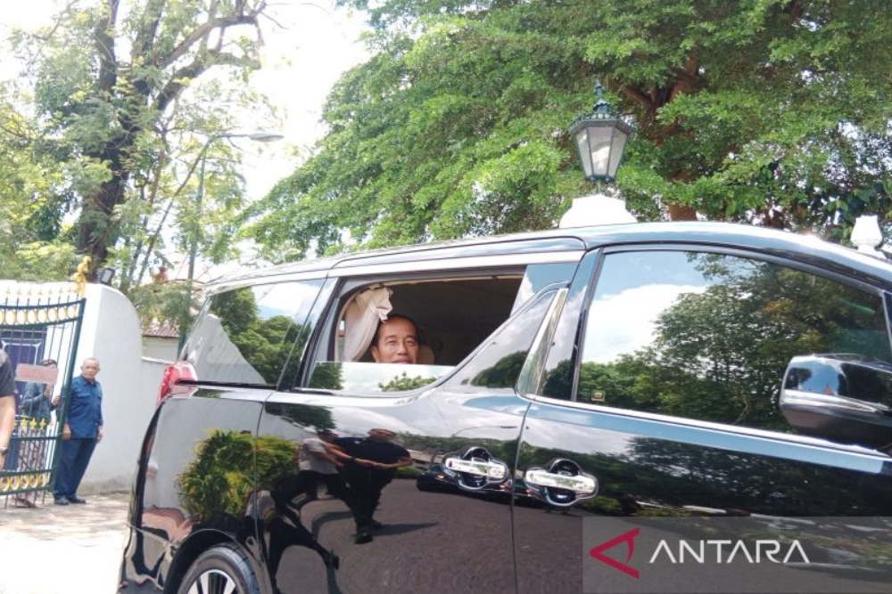  Presiden Jokowi Temui Sultan HB X, Pihak Keraton: Hanya Silaturahmi