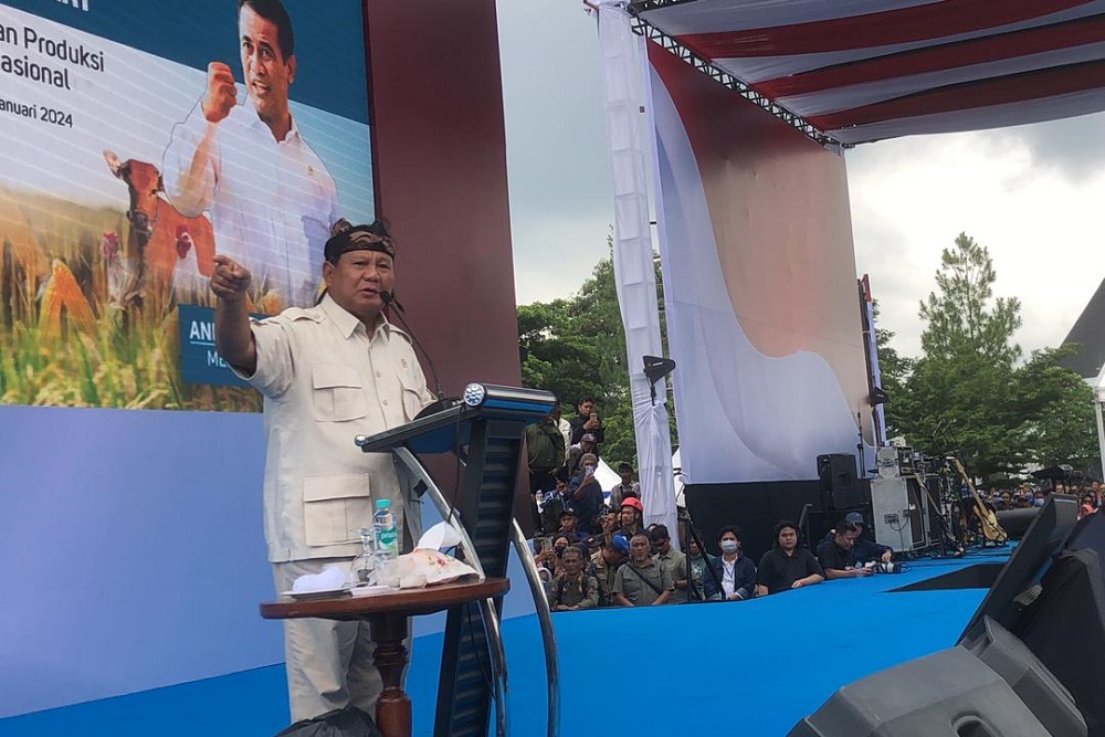 Menteri Pertahanan Prabowo Subianto hadir dalam Pembinaan Penyuluh Pertanian dan Petani serta Food Estate Partisipatif Provinsi Jawa Barat bersama Menteri Pertanian Andi Amran Sulaiman, di Pusat Pemerintahan Sumedang (PPS), Selasa (30/1/2024).