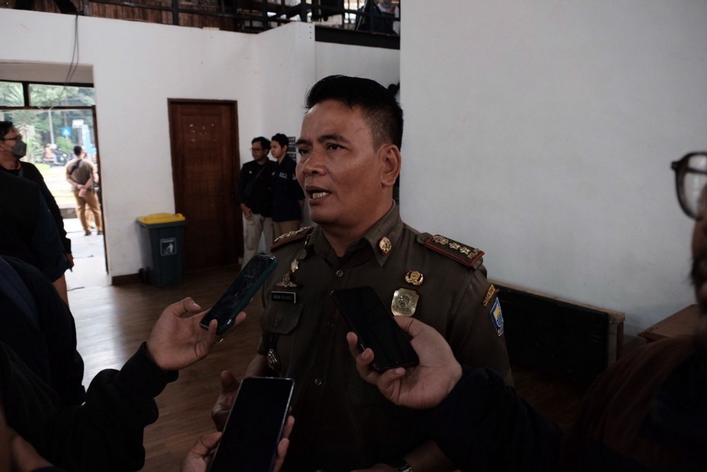  Pemkot Bandung Tertibkan 2.813 APK Langgar Aturan