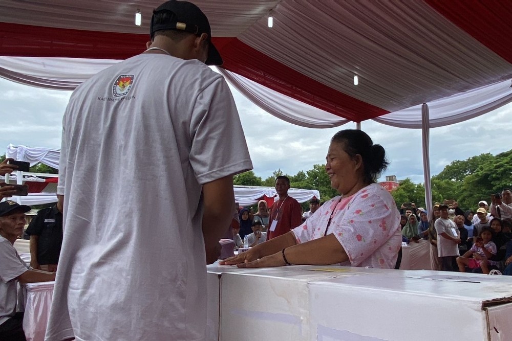Komisi Pemilihan Umum (KPU) Kabupaten Cirebon melakukan simulasi pencoblosan dan penghitungan suara untuk Pemilu 2024,  Rabu (31/1/2024).
