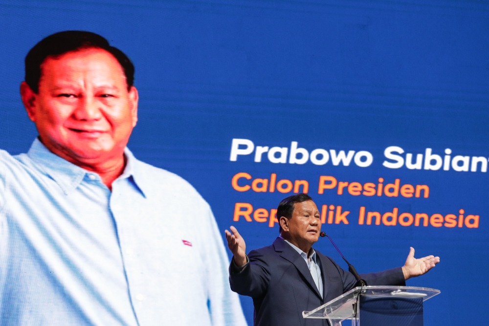  Prabowo Berenang Pagi Jelang Debat Kelima Capres Malam Ini