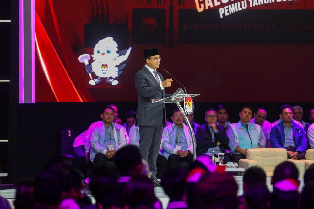  Arti 'Ngadek Sacekna, Nilas Saplasna' yang Disebut Anies di Debat Kelima Capres