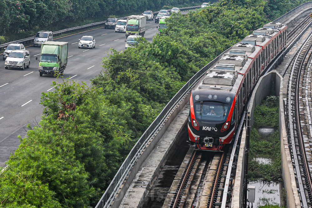  Jumlah Pengguna LRT Jabodebek Alami Kenaikan Setelah Perpanjangan Jam Operasional