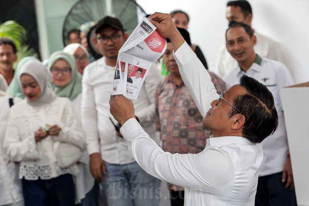  Muhaimin Iskandar Ajak Anak dan Istrinya Nyoblos di TPS 023 Kemang Jakarta