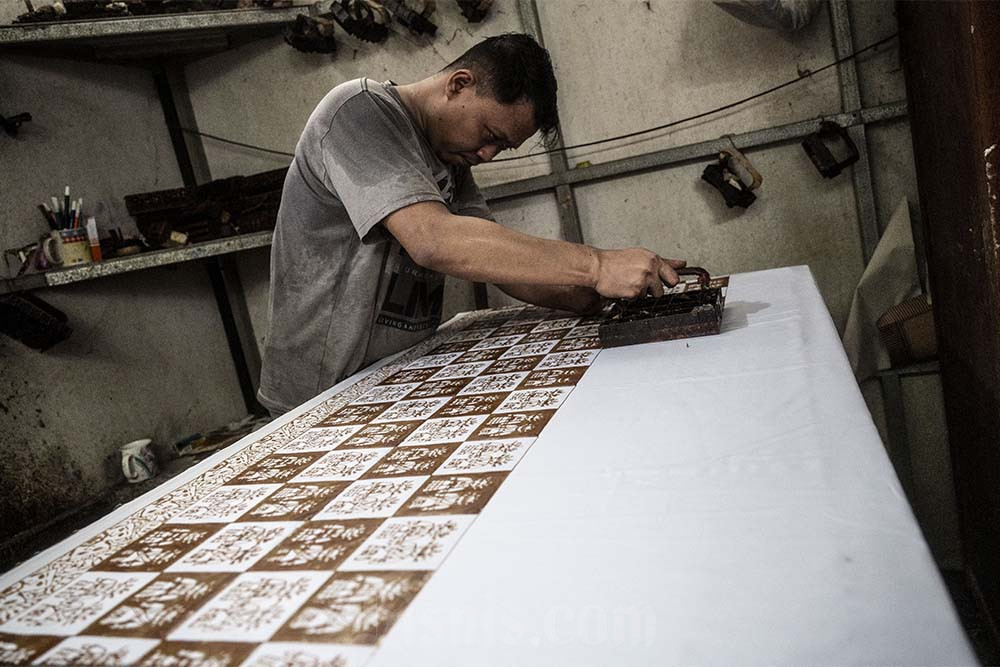  Produksi Kain Batik Khas Betawi di Jakarta