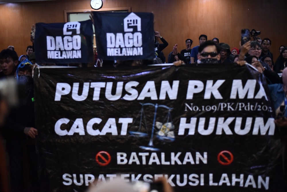  Warga Berunjuk Rasa di PN Bandung Menuntut Pembatalan Eksekusi Lahan Dago Elos