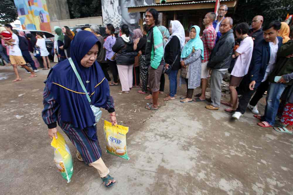  Harga Naik, Warga Kabupaten Cirebon Terpaksa Ngirit hingga Mengoplos Beras