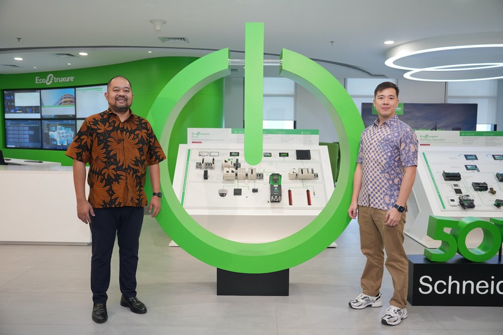 Ekspansi Pasar ke Indonesia, Eezee Gandeng Schneider Electric