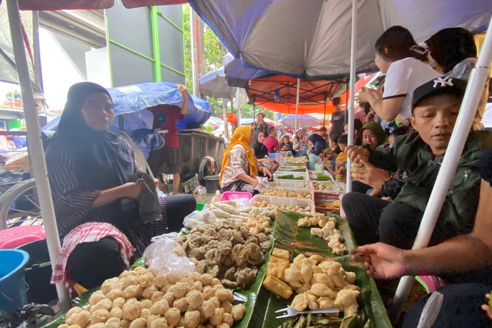 Murah Meriah! Nikmati Enaknya Pempek di Pasar 16 Ilir Palembang