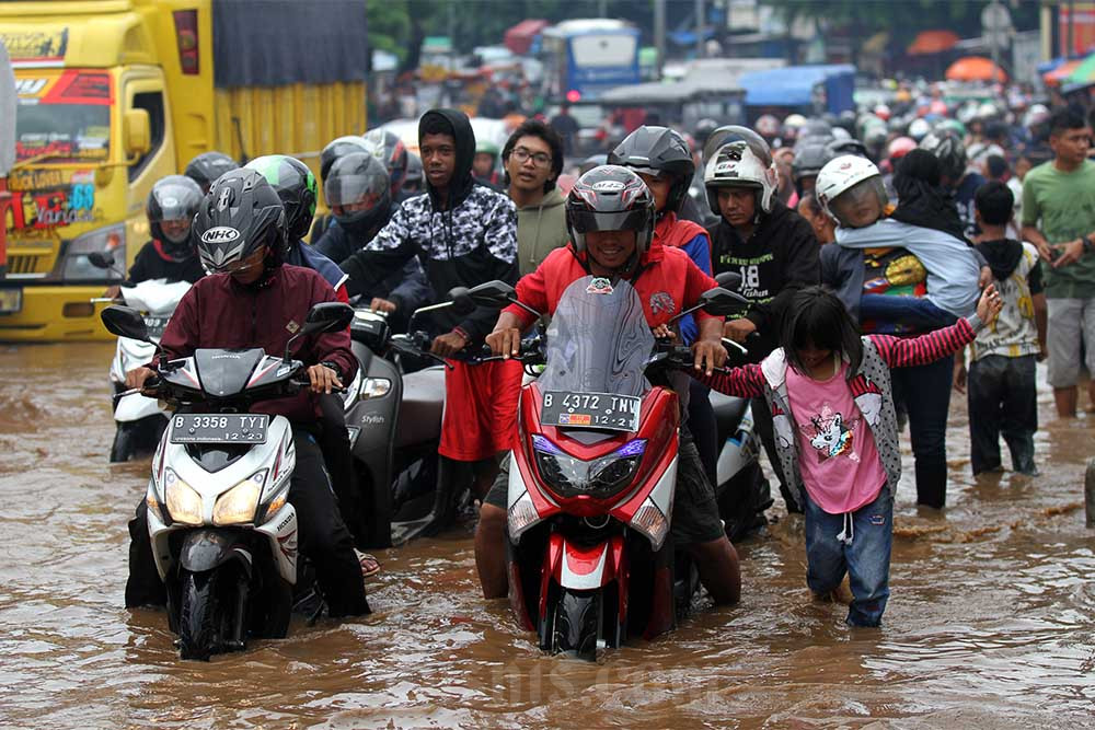  26 Ruas Jalan di Jakarta Tergenang Air, Simak Daftarnya menurut BPBD