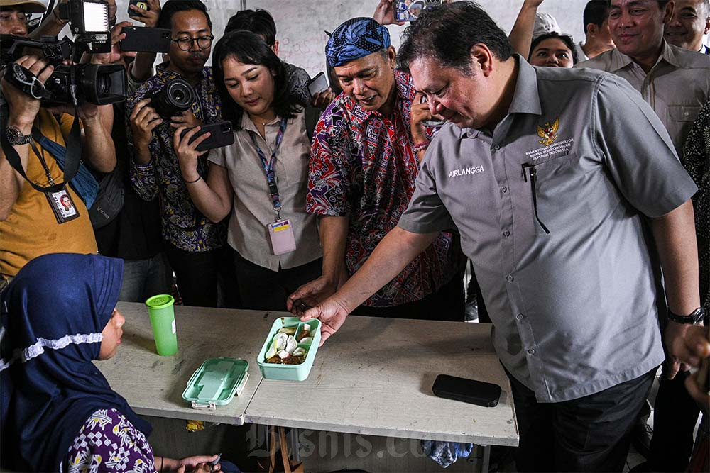  Simulasi Program Makan Siang Gratis