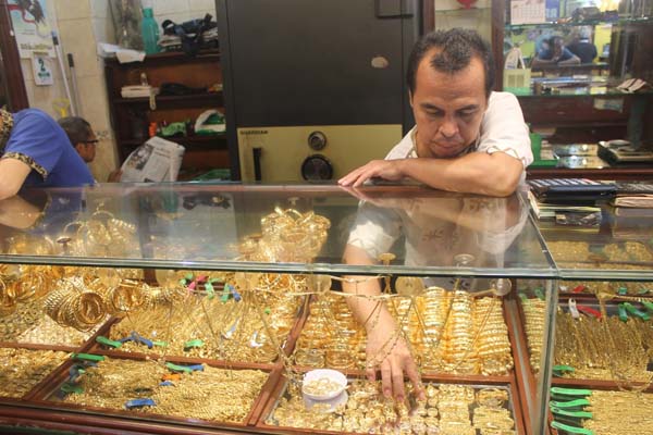  Harga Terus Naik, Penjualan Emas Perhiasan di Pekanbaru Anjlok