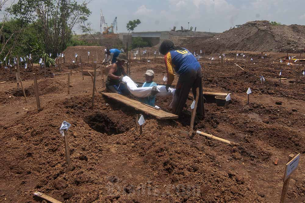  Pemindahan Makam Terdampak Pembangunan Tol Solo-Yogya