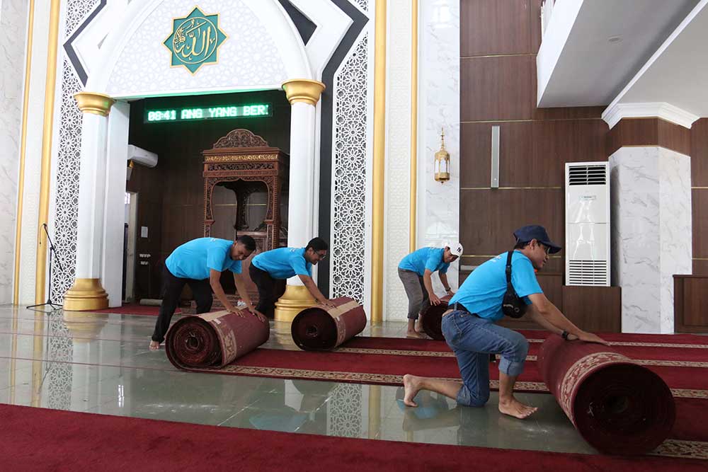  Hypermart Bersih-Bersih Masjid, Menyambut Ramadan dengan Kebersihan dan Kolaborasi