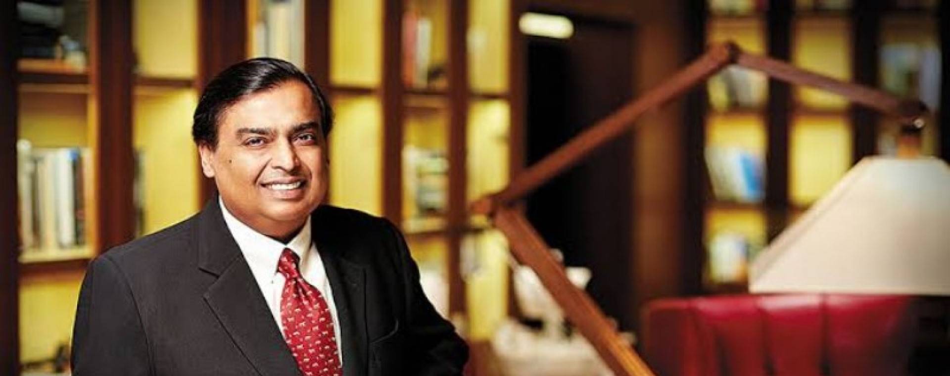 Indian tycoon Mukesh Ambani invites Bill Gates and Mark Zuckerberg to his son's wedding