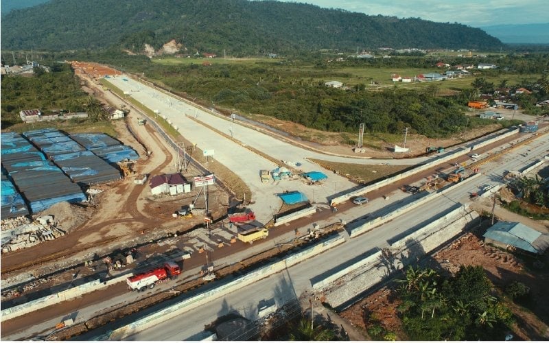  Trans Sumatra Toll Road to Spur Local Economy